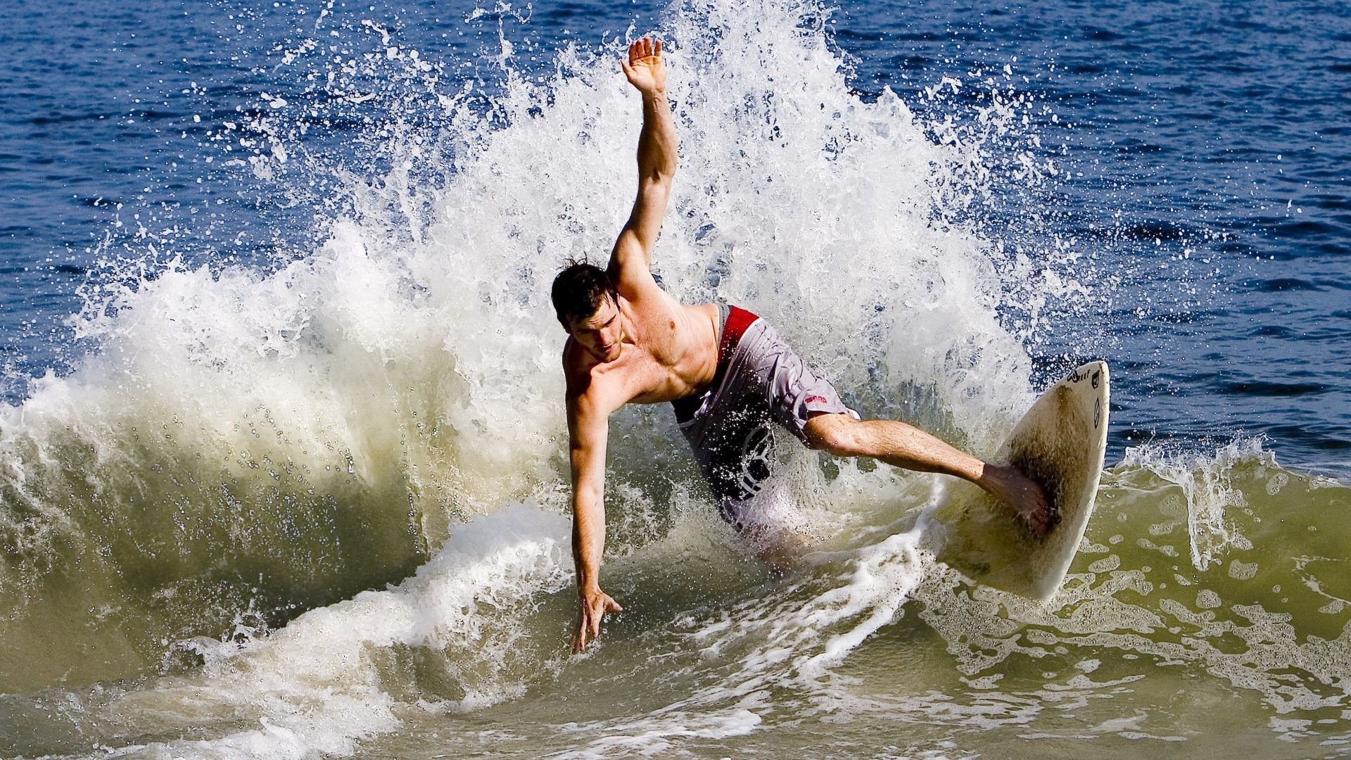 欧冠中的“奇迹”故事，令人动容的逆天瞬间，欧冠经典回顾